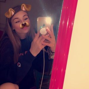 Meet your Posher, Taylor